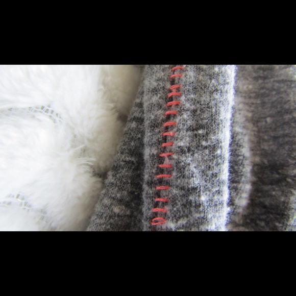 American Eagle Gray Super Soft Tee Shirt - Picture 4 of 5